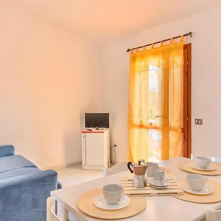 Isa-apartments With Air Conditioning And Private Outdoor Space In Daire