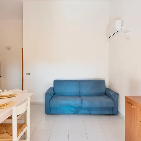 Isa-apartments With Air Conditioning And Private Outdoor Space In *