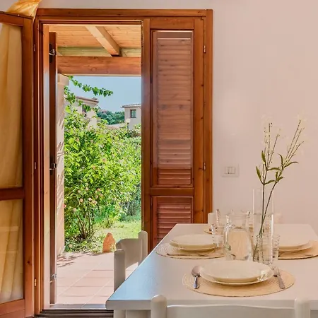 Isa-apartments With Air Conditioning And Private Outdoor Space In Daire San Teodoro (Sardinia)