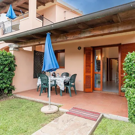 Isa-apartments With Air Conditioning And Private Outdoor Space In *