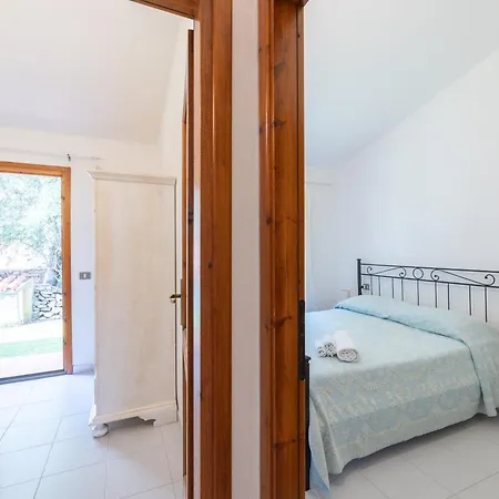 Apartment Isa-apartments With Air Conditioning And Private Outdoor Space In San Teodoro (Sardinia)