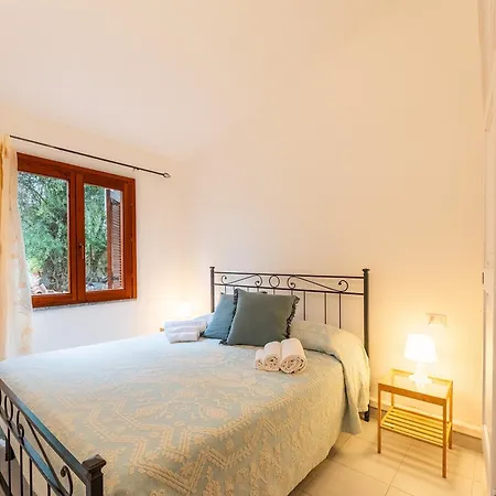 Isa-apartments With Air Conditioning And Private Outdoor Space In