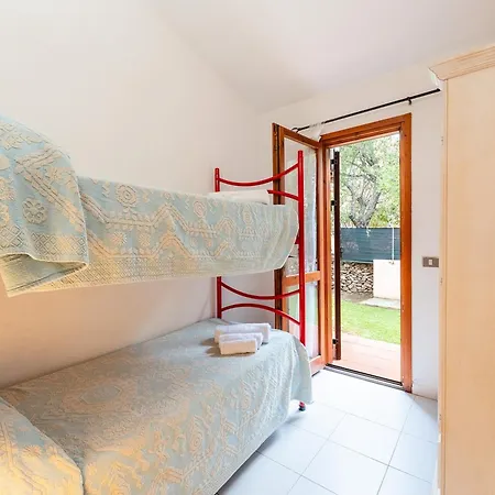 Isa-apartments With Air Conditioning And Private Outdoor Space In * San Teodoro (Sardinia)