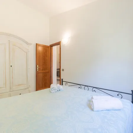 Apartment Isa-apartments With Air Conditioning And Private Outdoor Space In *