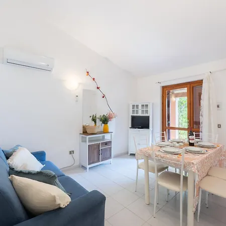 Isa-apartments With Air Conditioning And Private Outdoor Space In *