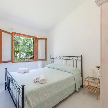 Isa-apartments With Air Conditioning And Private Outdoor Space In *